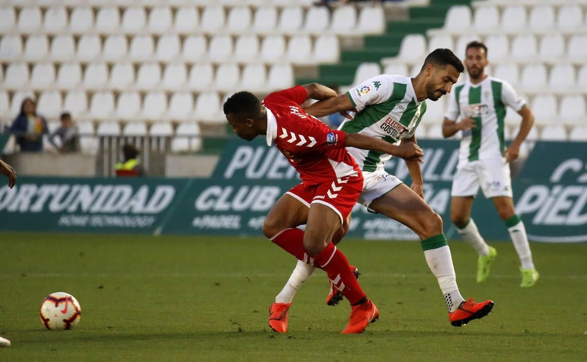 El partido del Córdoba CF-Nástic, en imágenes