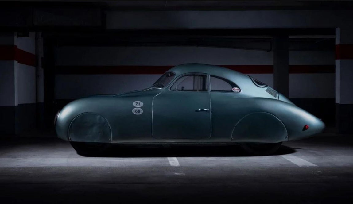 Porsche Type 64 60K10. El Type 64 60K10 es considerado por muchos el primer vehículo diseñado por Porsche. Se fabricaron solo 3 unidades de este fuera de serie, que debe su nombre al Porsche Type 60 porque se construyó  mezclando sus piezas con las del Volkswagen Escarabajo