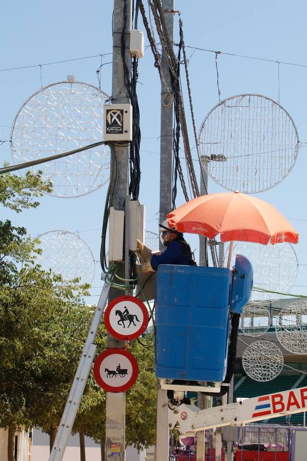 Los preparativos de la Feria de Córdoba, en imágenes