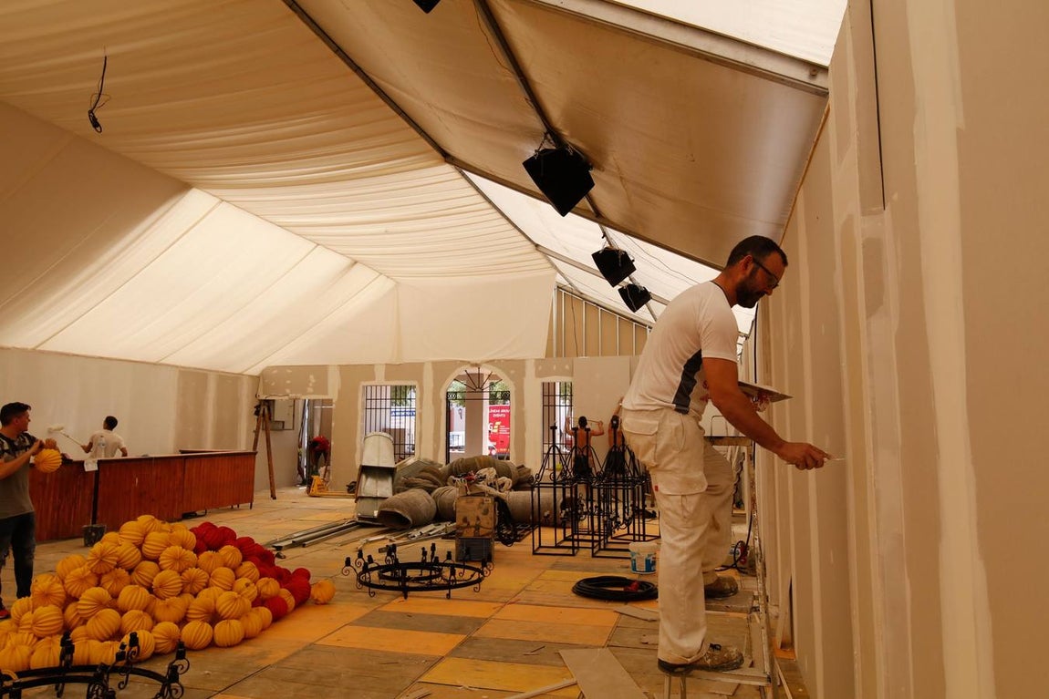 Los preparativos de la Feria de Córdoba, en imágenes