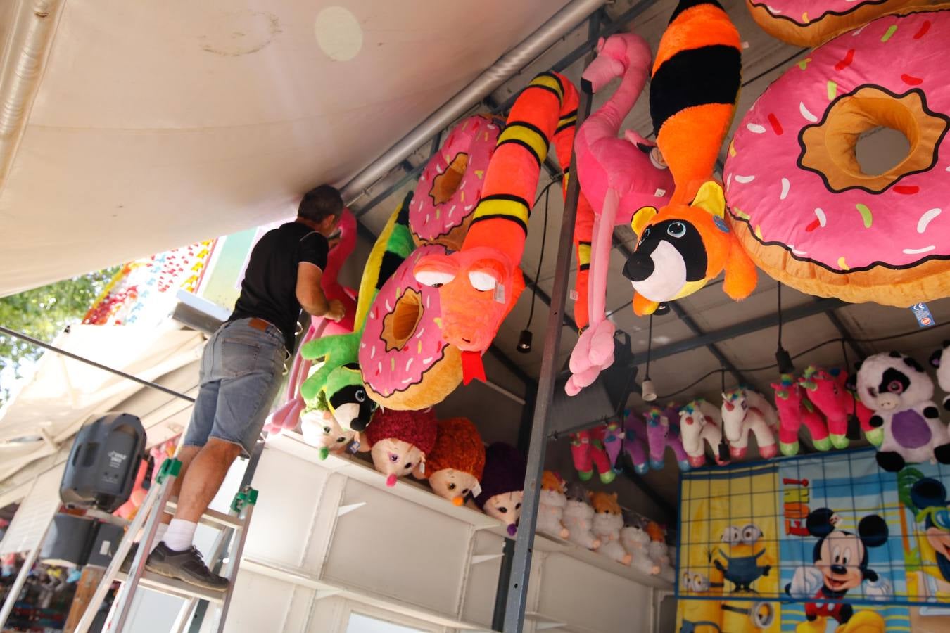 Los preparativos de la Feria de Córdoba, en imágenes