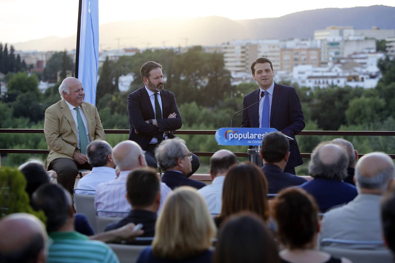 La presentación de las 10 medidas de Bellido, en imágenes