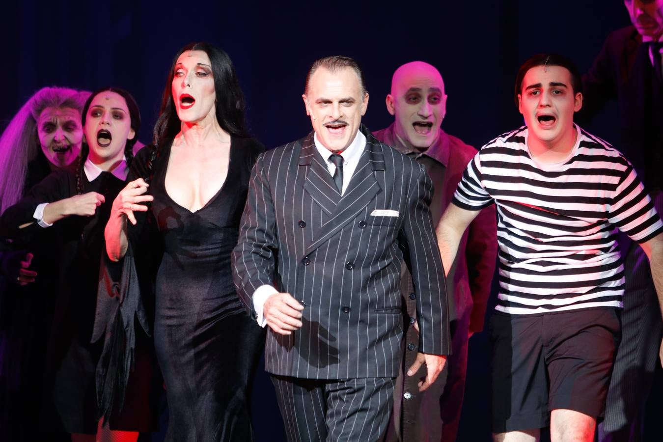 El musical «La familia Addams» llega al Gran Teatro de Córdoba, en imágenes