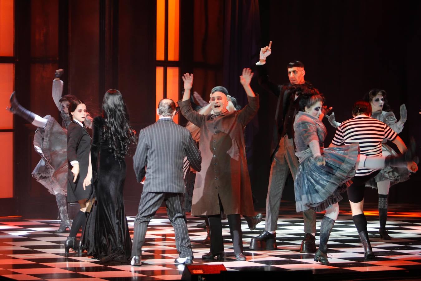 El musical «La familia Addams» llega al Gran Teatro de Córdoba, en imágenes