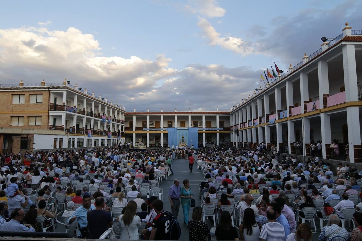 La procesión de María Auxiliadora de Córdoba, en imágenes