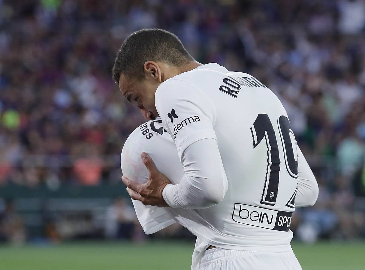 En imágenes, la final de la Copa entre el Barcelona y el Valencia