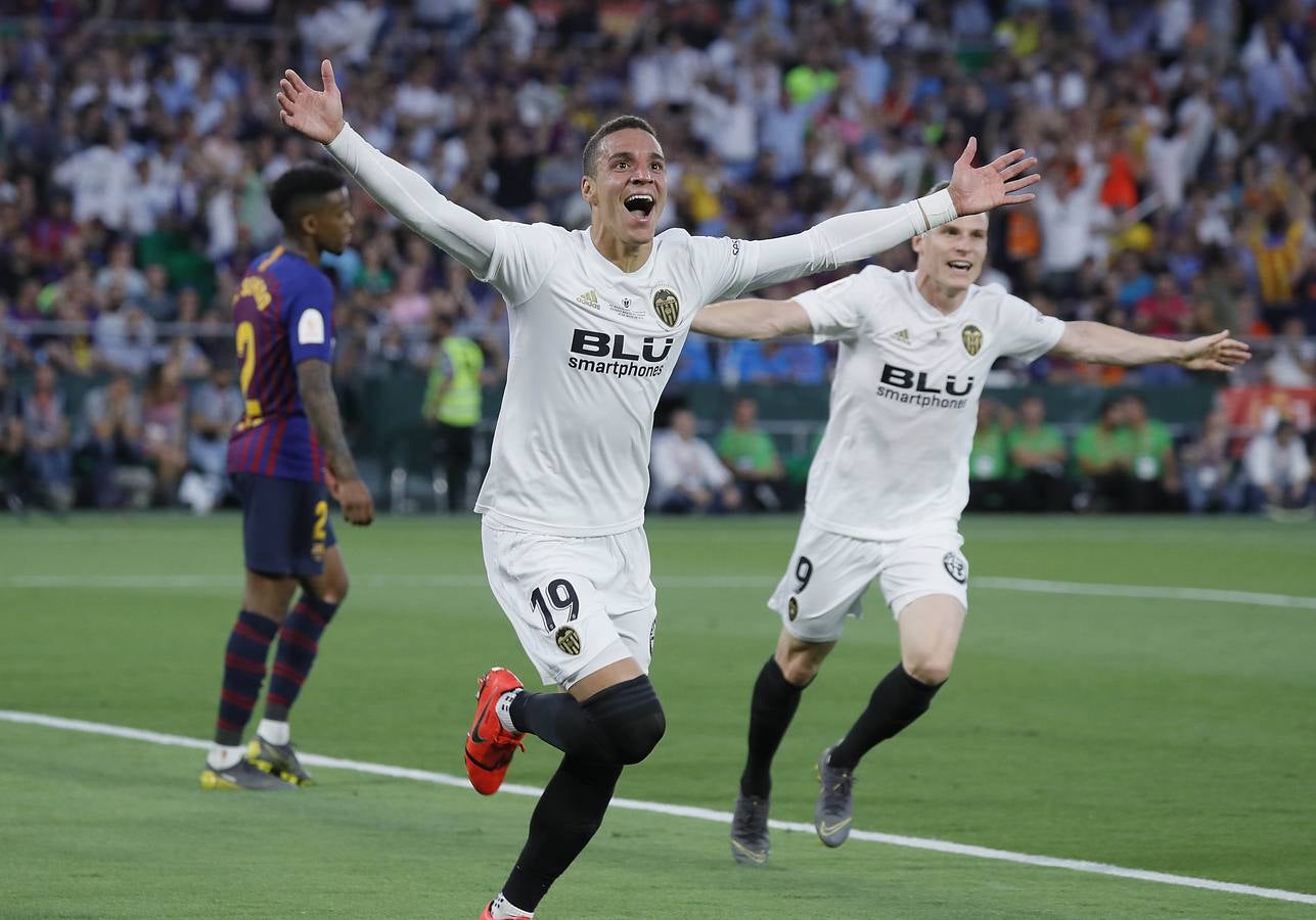 En imágenes, la final de la Copa entre el Barcelona y el Valencia