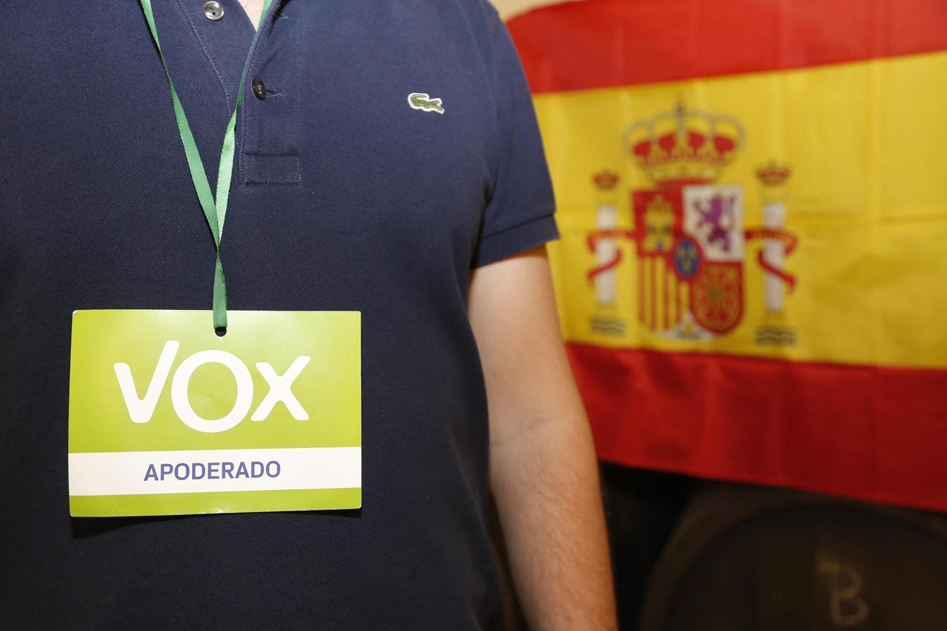 La noche electoral de Vox, en imágenes