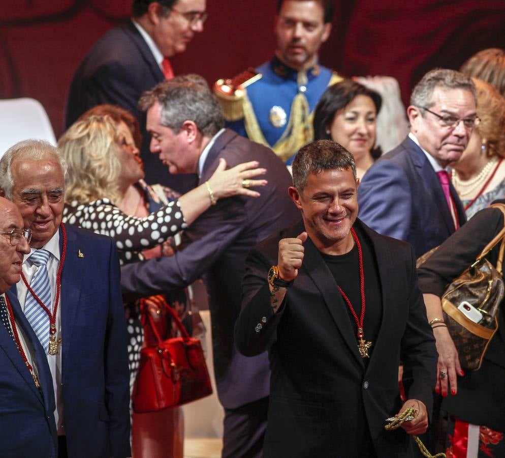 Entrega de las medallas de la ciudad de Sevilla