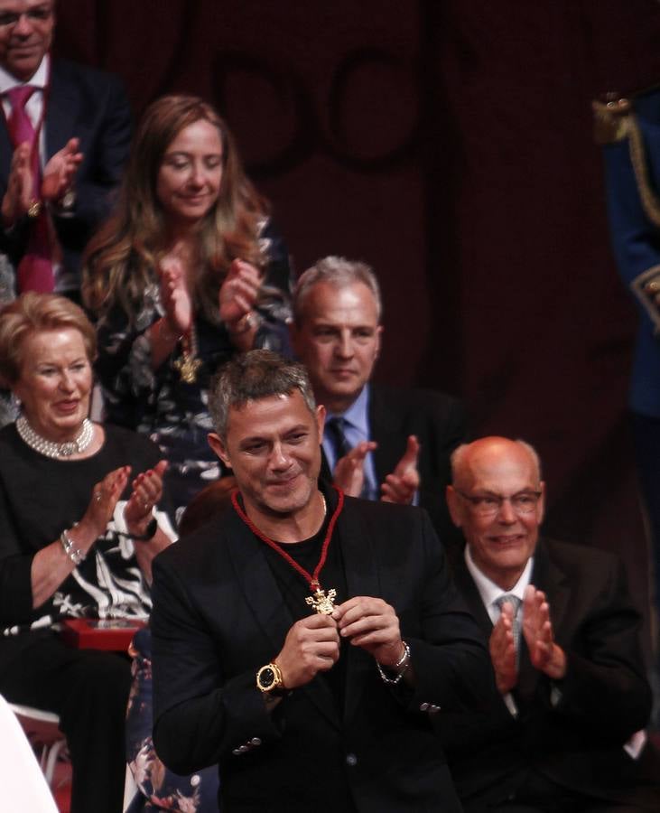 Entrega de las medallas de la ciudad de Sevilla