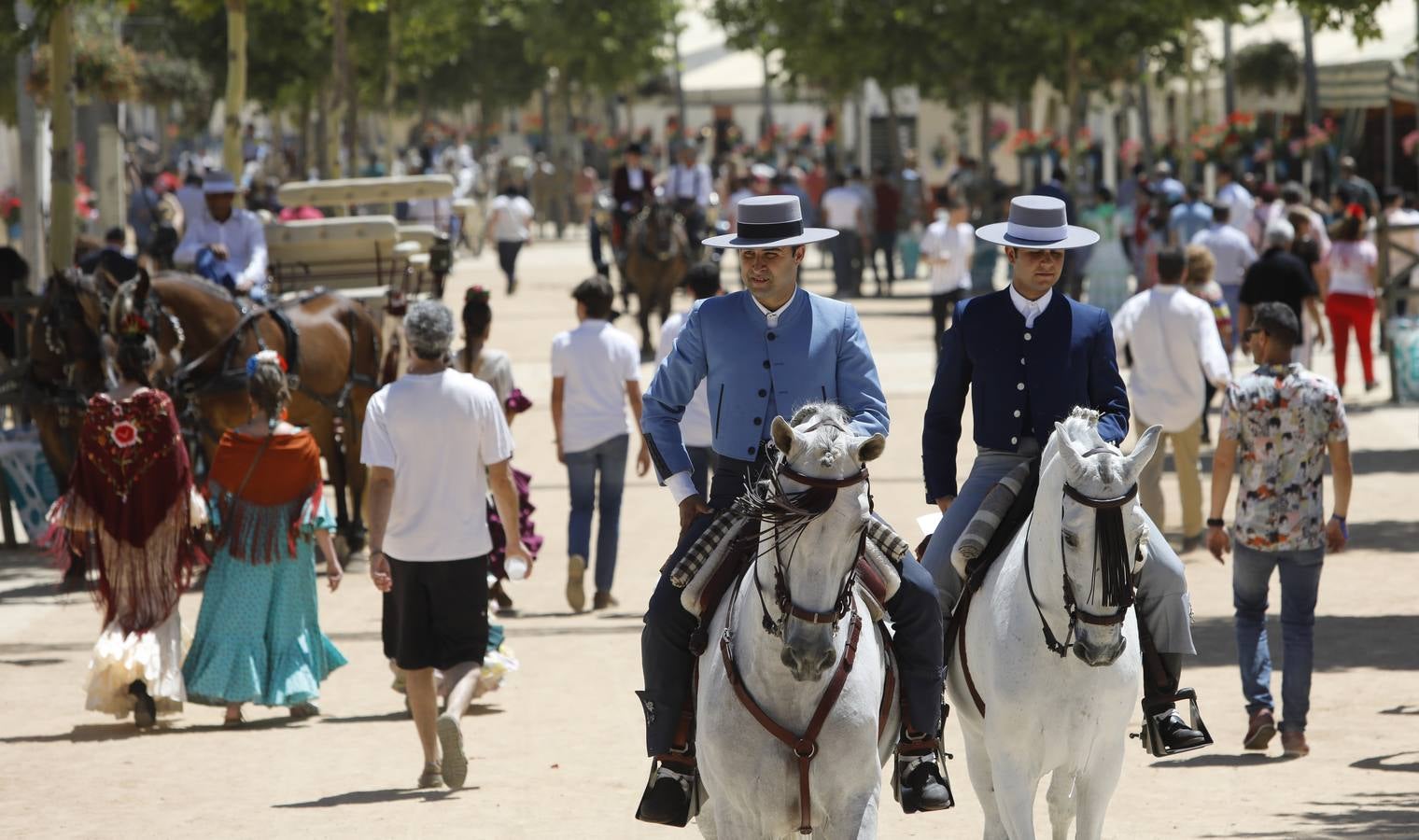 La jornada del jueves de Feria en Córdoba, en imágenes