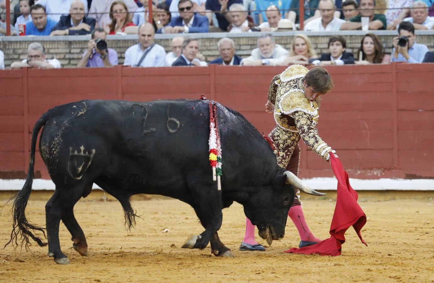 En imágenes, el festejo de Finito, Morante y Juli en la Feria de Córdoba