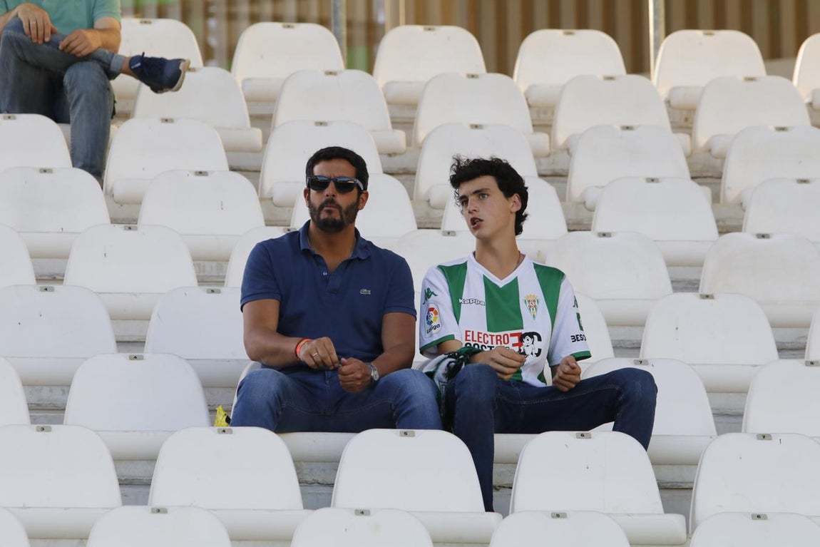 Las imágenes de la grada del Córdoba CF-Osasuna