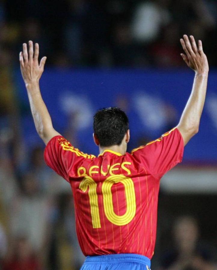 José Antonio Reyes celebrando su gol ante Egipto con la selección española en 2006. 