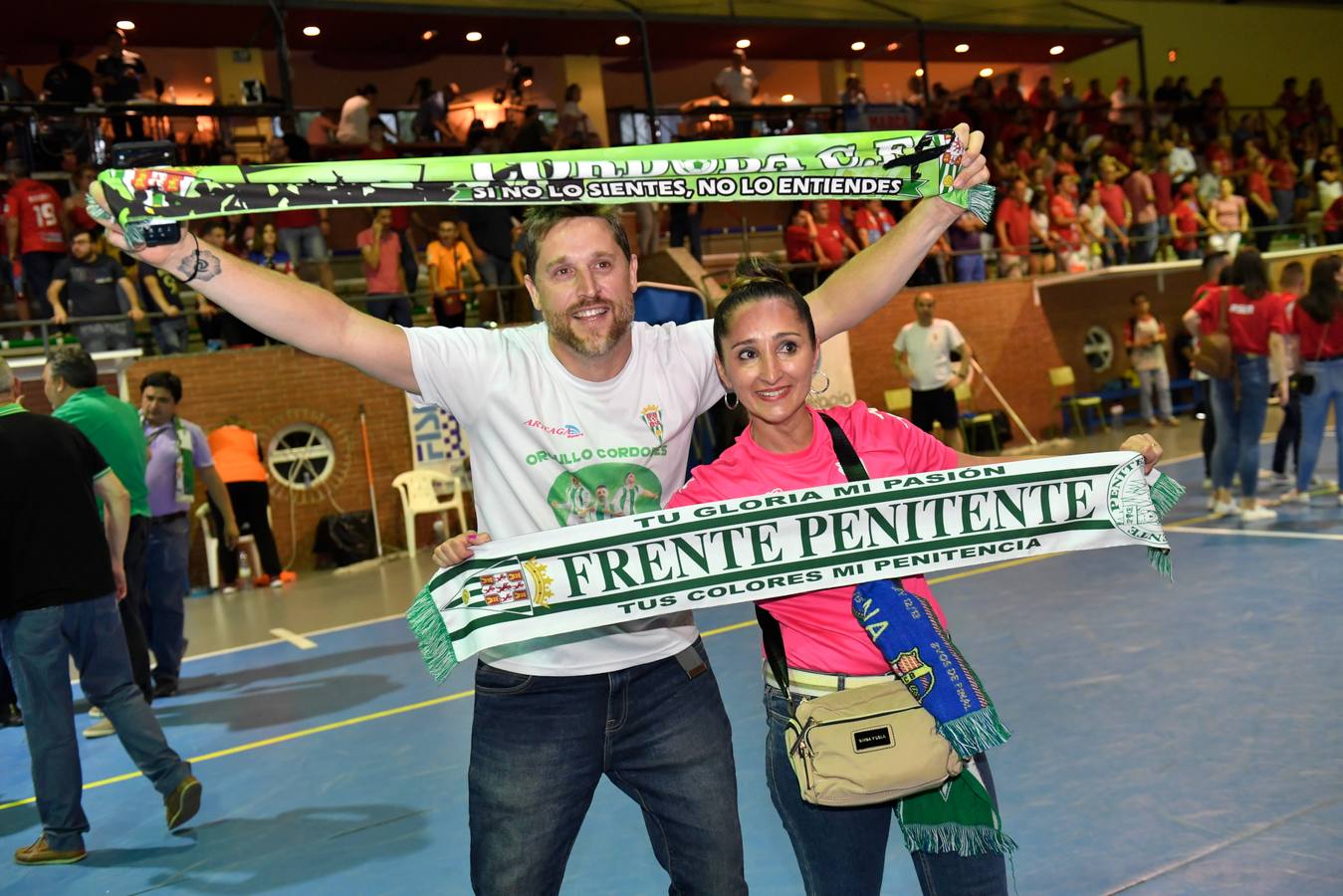 Así fue hace un año la celebración del ascenso del Córdoba Futsal, en imágenes