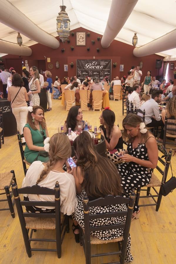 El ambiente en las casetas del último sábado de Feria de Córdoba, en imágenes