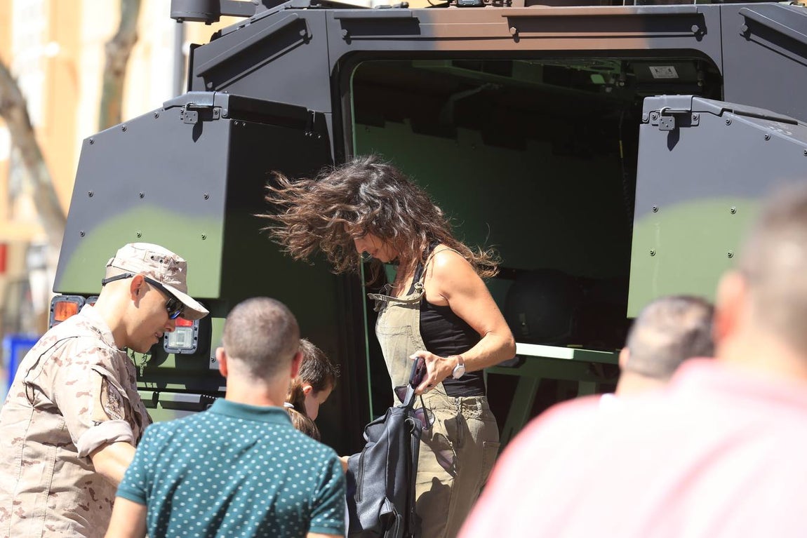 Fotos: Cádiz celebra el Día de las Fuerzas Armadas