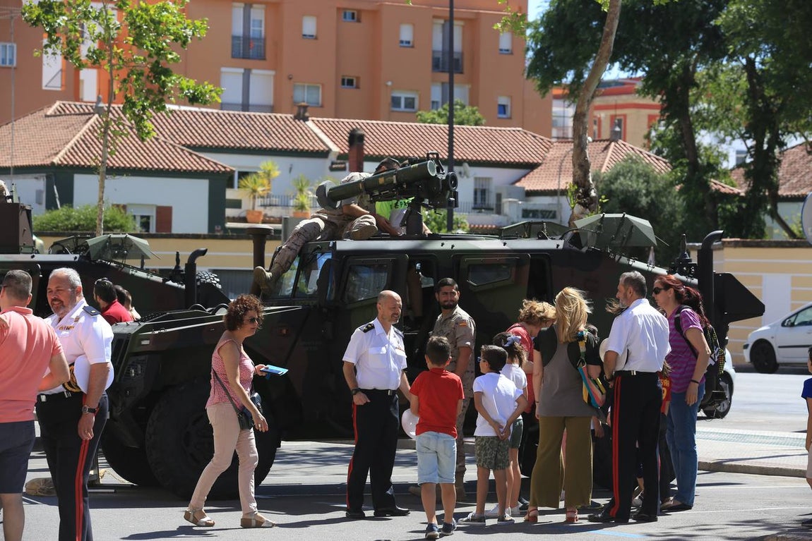Fotos: Cádiz celebra el Día de las Fuerzas Armadas
