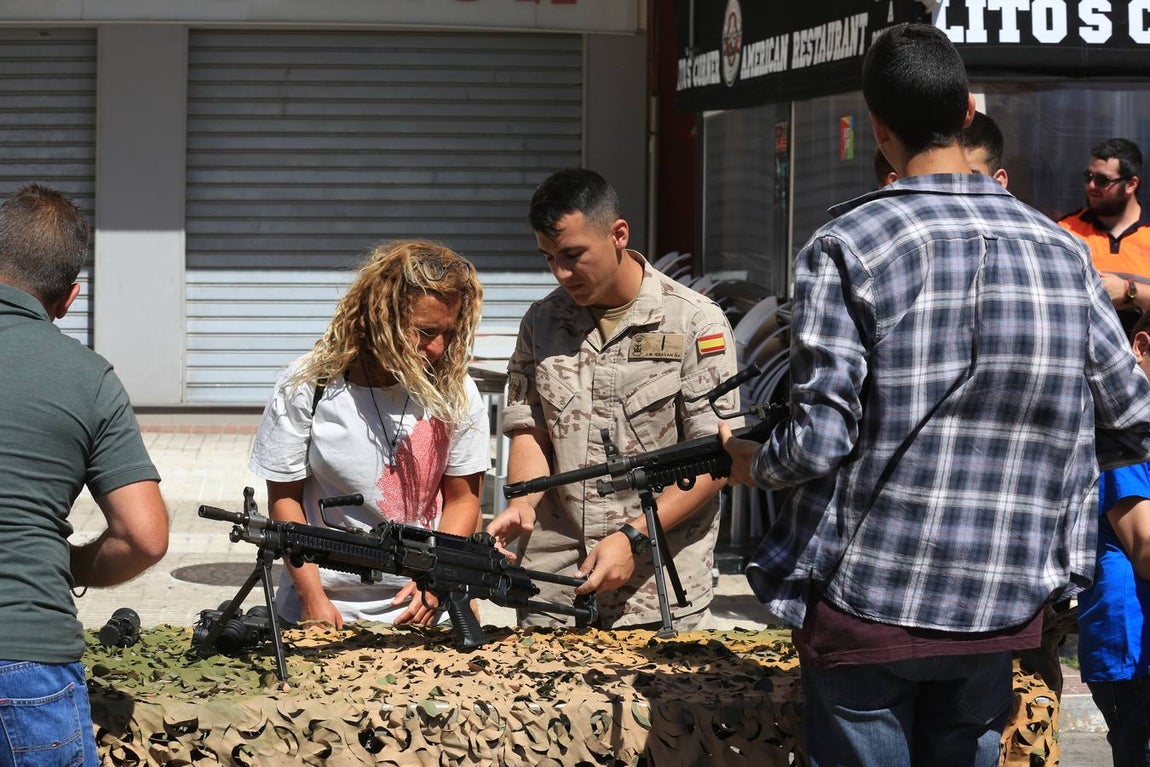 Fotos: Cádiz celebra el Día de las Fuerzas Armadas