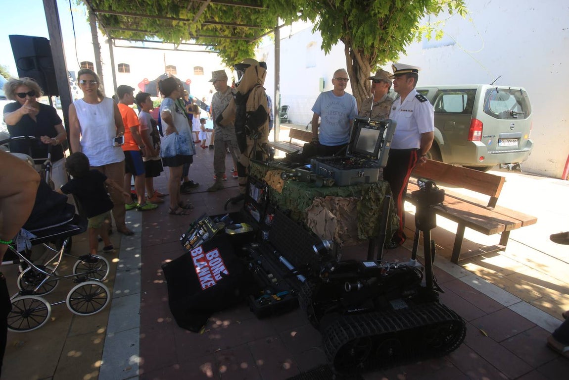 Fotos: Cádiz celebra el Día de las Fuerzas Armadas