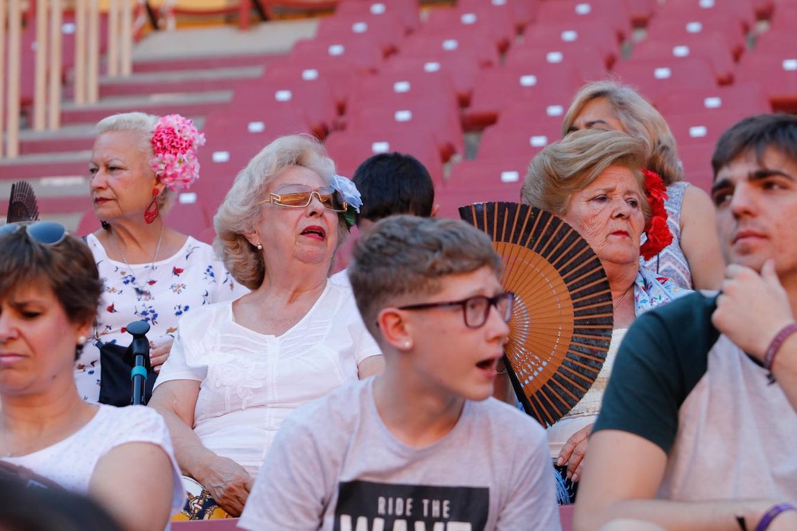 La becerrada de la mujer cordobesa en la Plaza de Toros de Los Califas, en imágenes