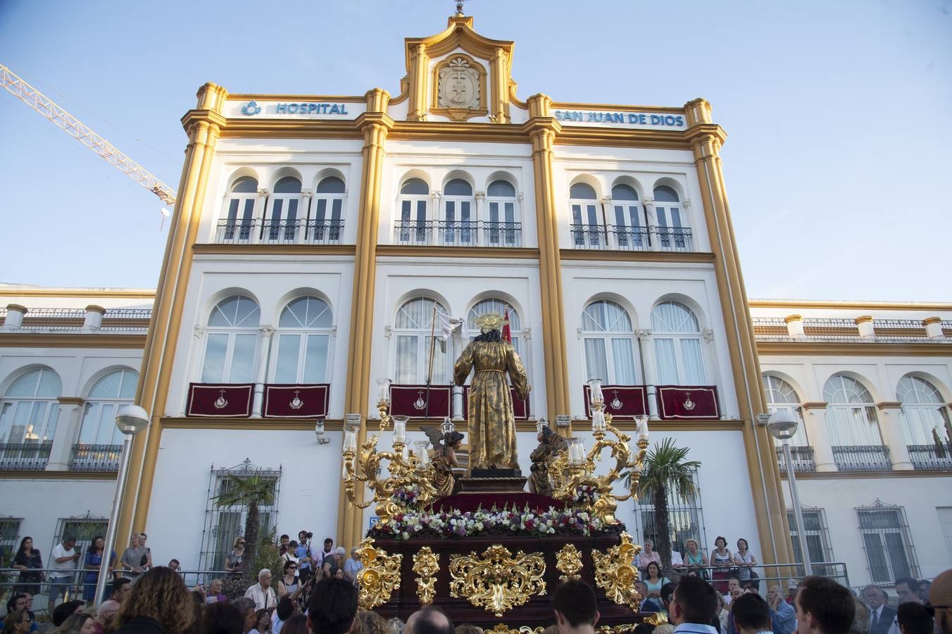 Galería de la salida del Sagrado Corazón y la Pastora de Capuchinos