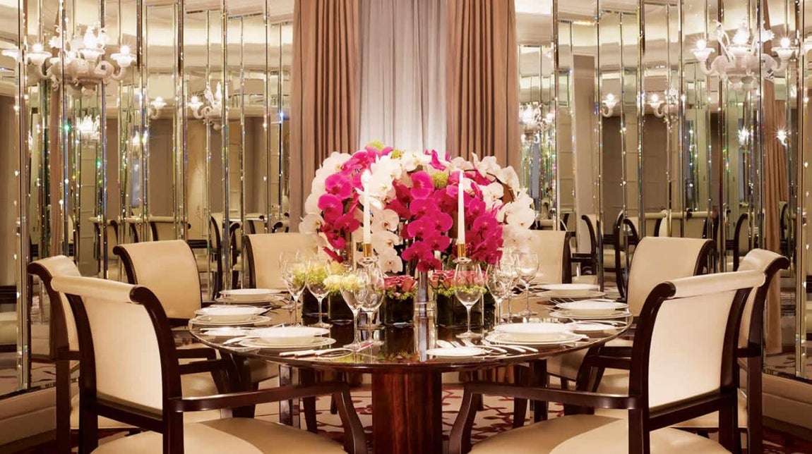 Royal Penthouse. Donald Jr., Ivanka, Eric y Tiffany Trump disfrutarán de 462 m2 cargados de lujo en el ático del hotel, donde gozarán de una experiencia digna de oligarcas, altos mandatarios y "royals"