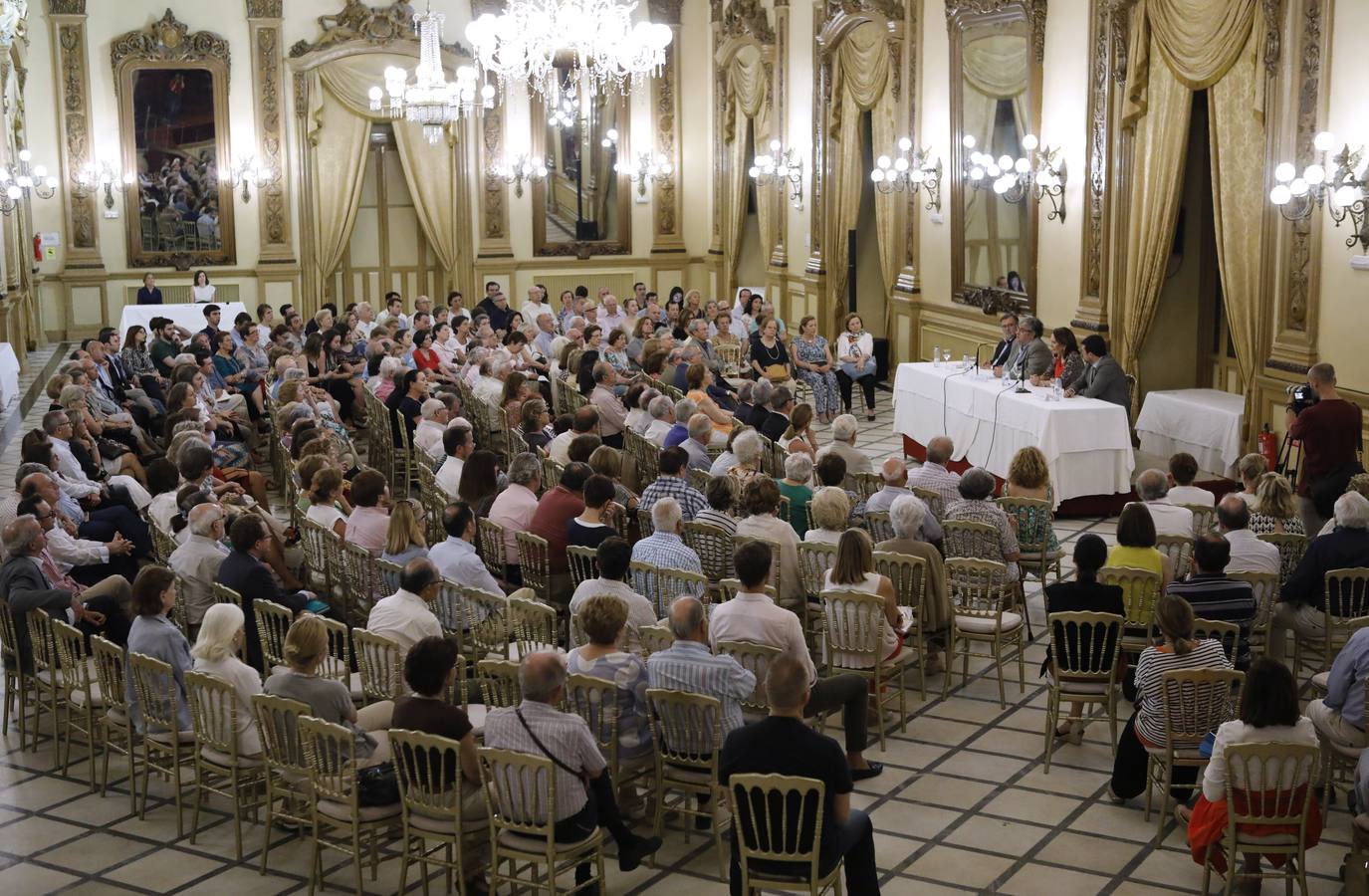 Juan Manuel de Prada en el foro El Templo de Córdoba, en imágenes