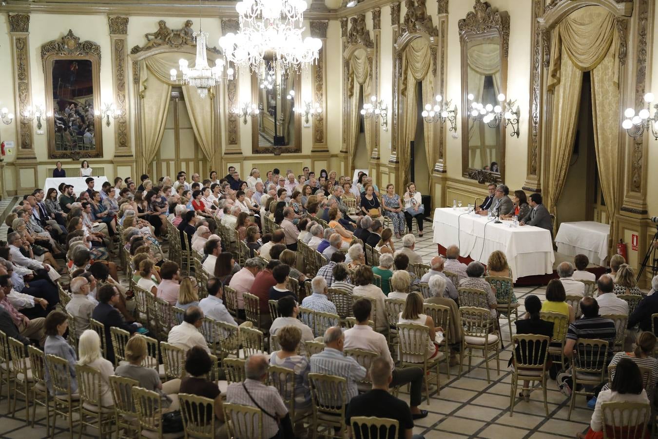 Juan Manuel de Prada en el foro El Templo de Córdoba, en imágenes