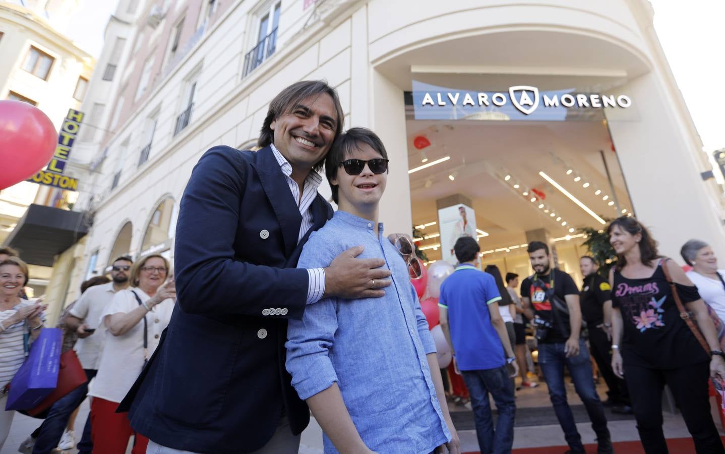 La apertura de la nueva tienda de Álvaro Moreno en Córdoba, en imágenes