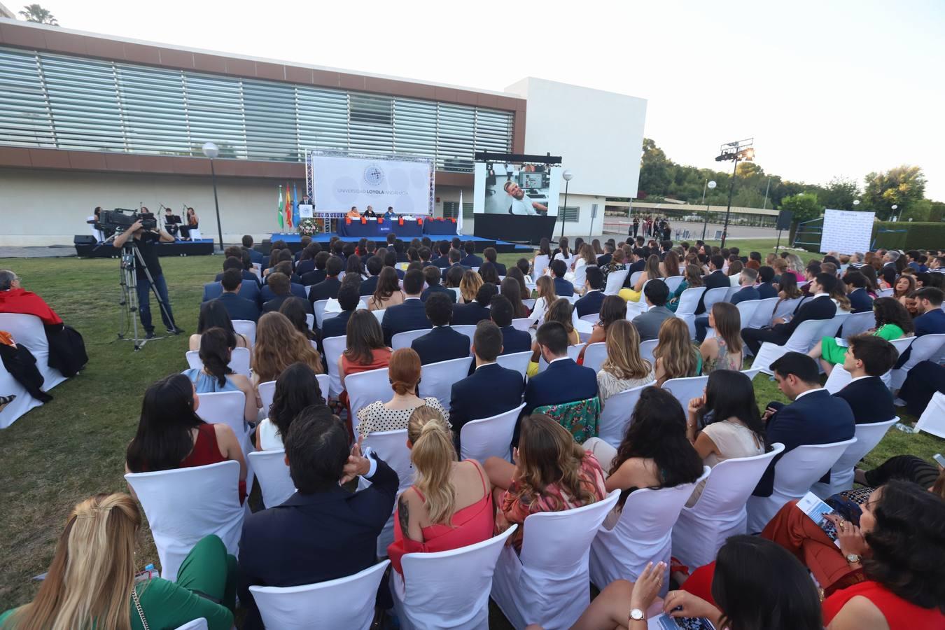 Acto de graduación de la Universidad Loyola en Córdoba, en imágenes