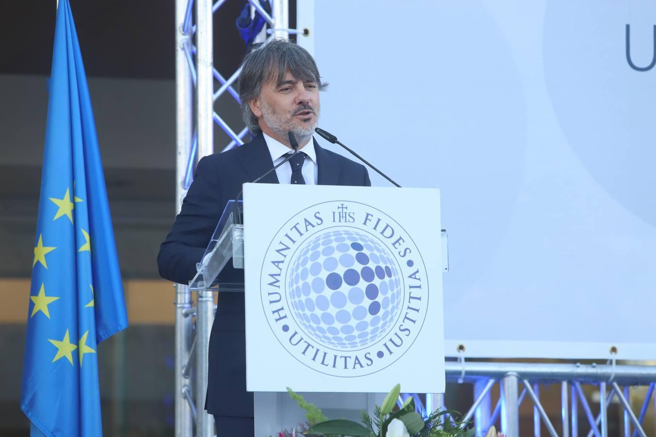 Acto de graduación de la Universidad Loyola en Córdoba, en imágenes