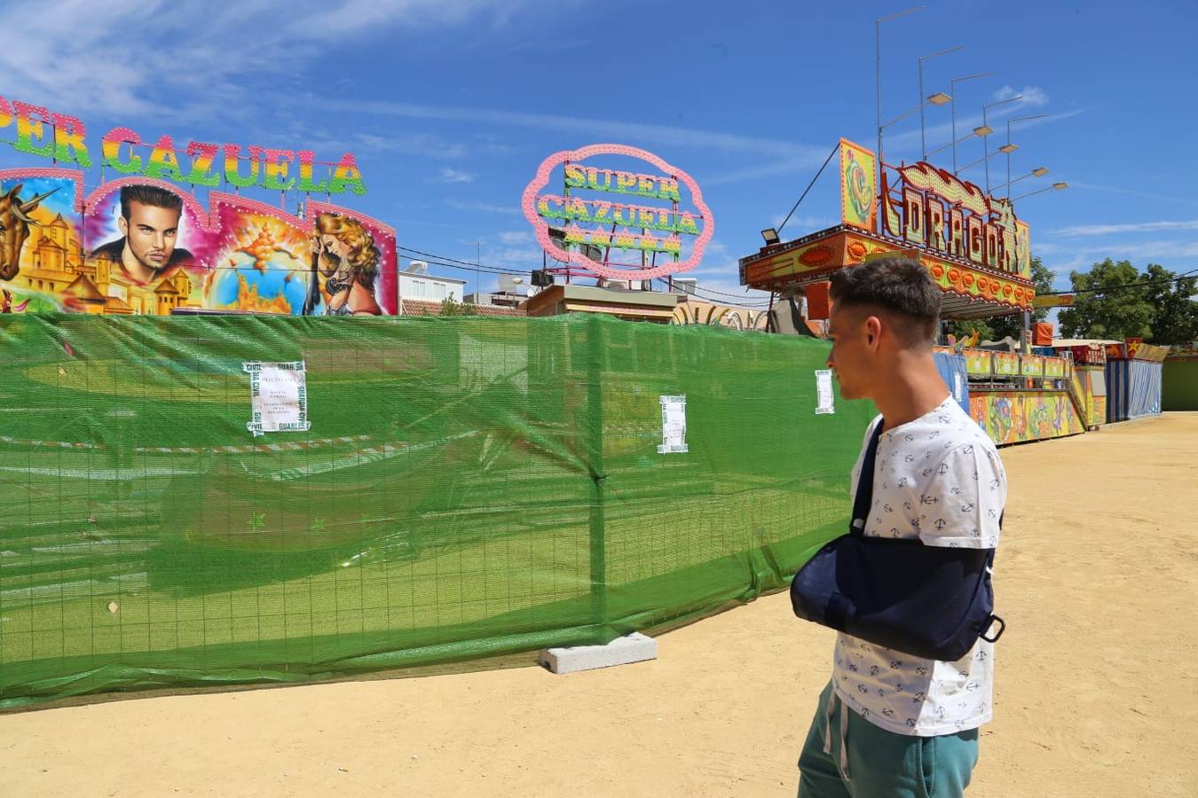 En imágenes, así ha quedado la atracción accidentada de la feria de San José de la Rinconada