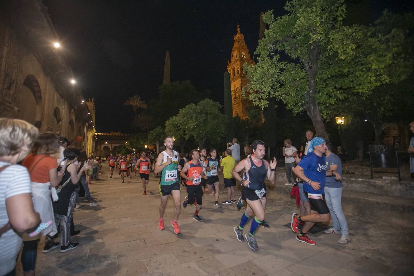 La carrera nocturna de Córdoba, en imágenes