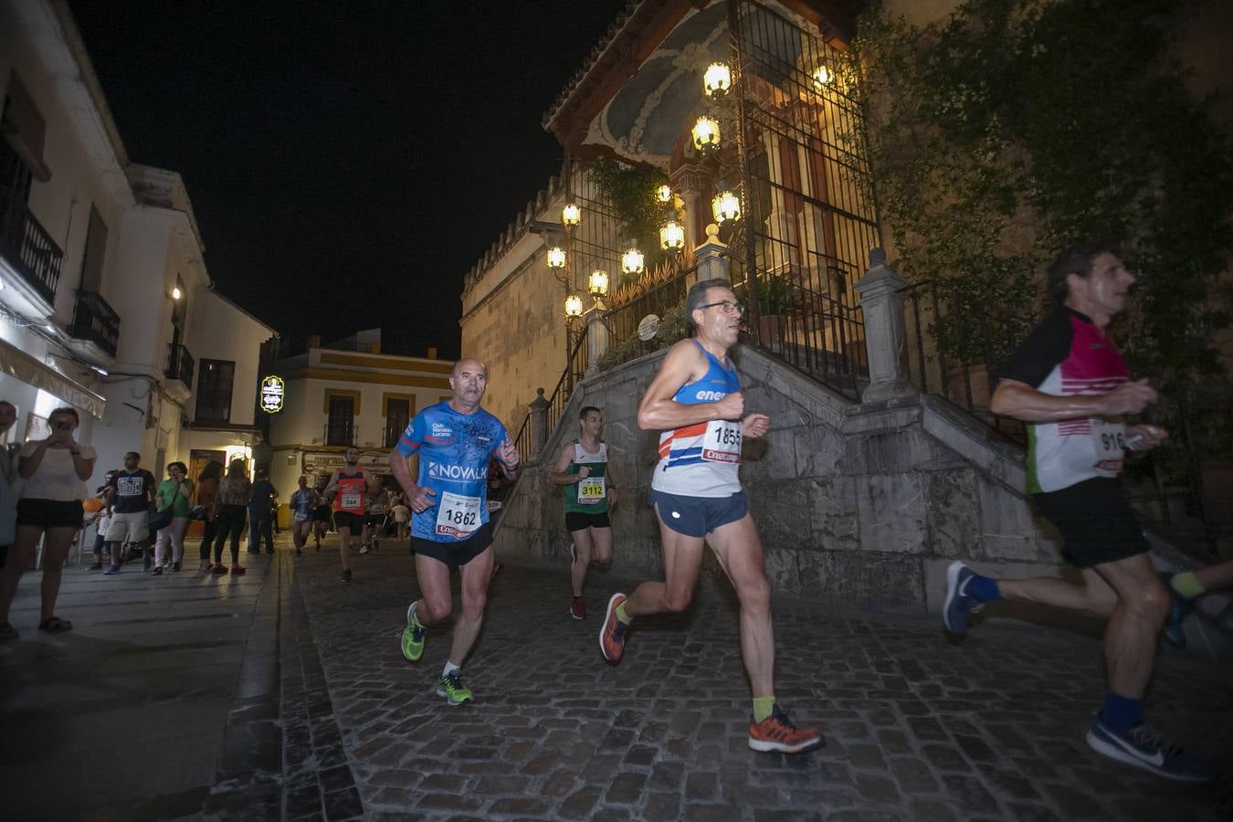 La carrera nocturna de Córdoba, en imágenes