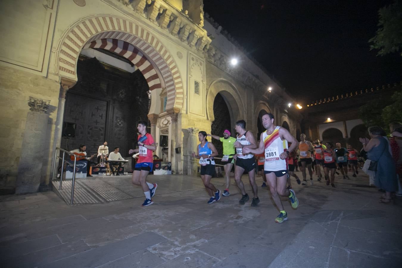 La carrera nocturna de Córdoba, en imágenes