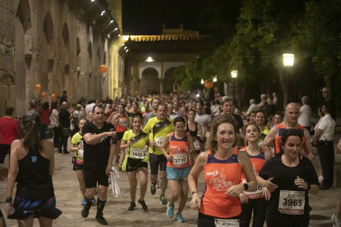 La carrera nocturna de Córdoba, en imágenes
