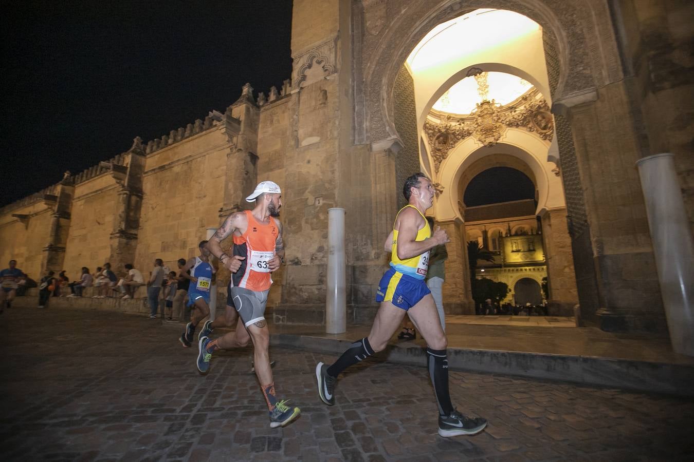 La carrera nocturna de Córdoba, en imágenes