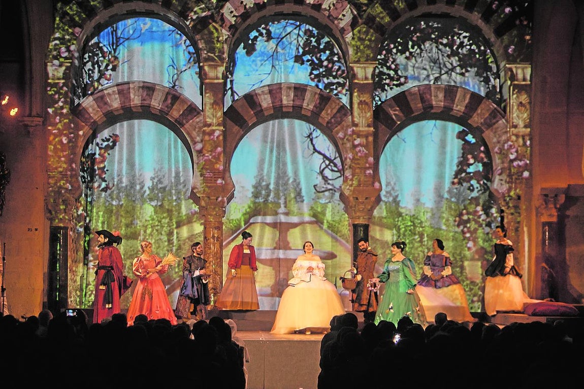 En imágenes, el auto sacramental vuelve a la Mezquita-Catedral