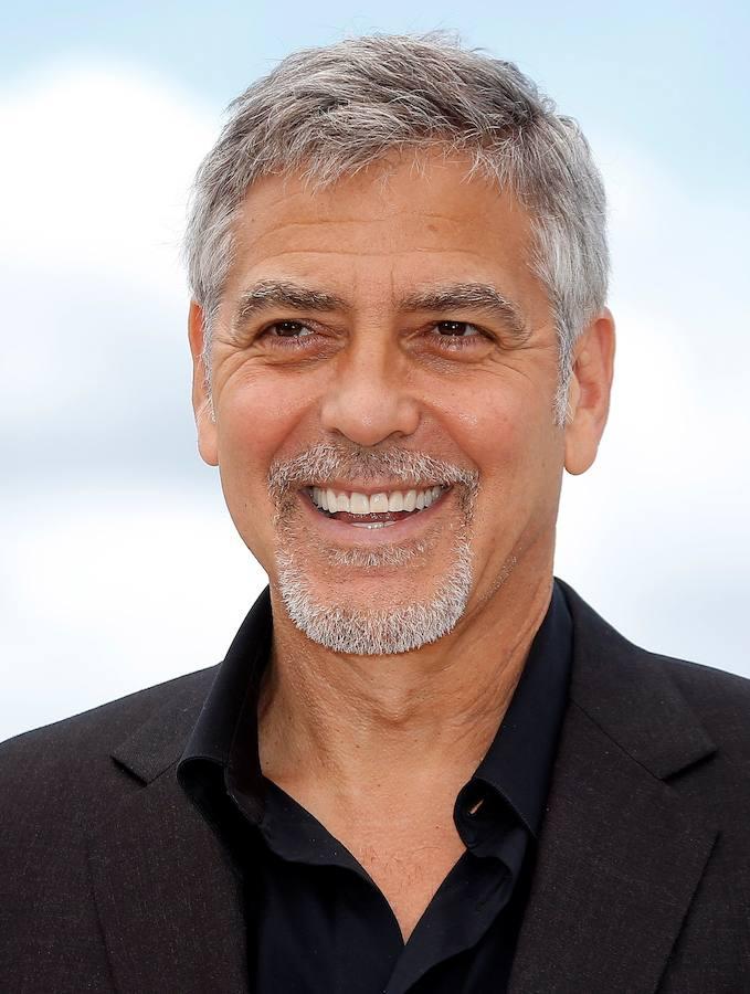 George Clooney: Vendedor de seguros a domicilio. 