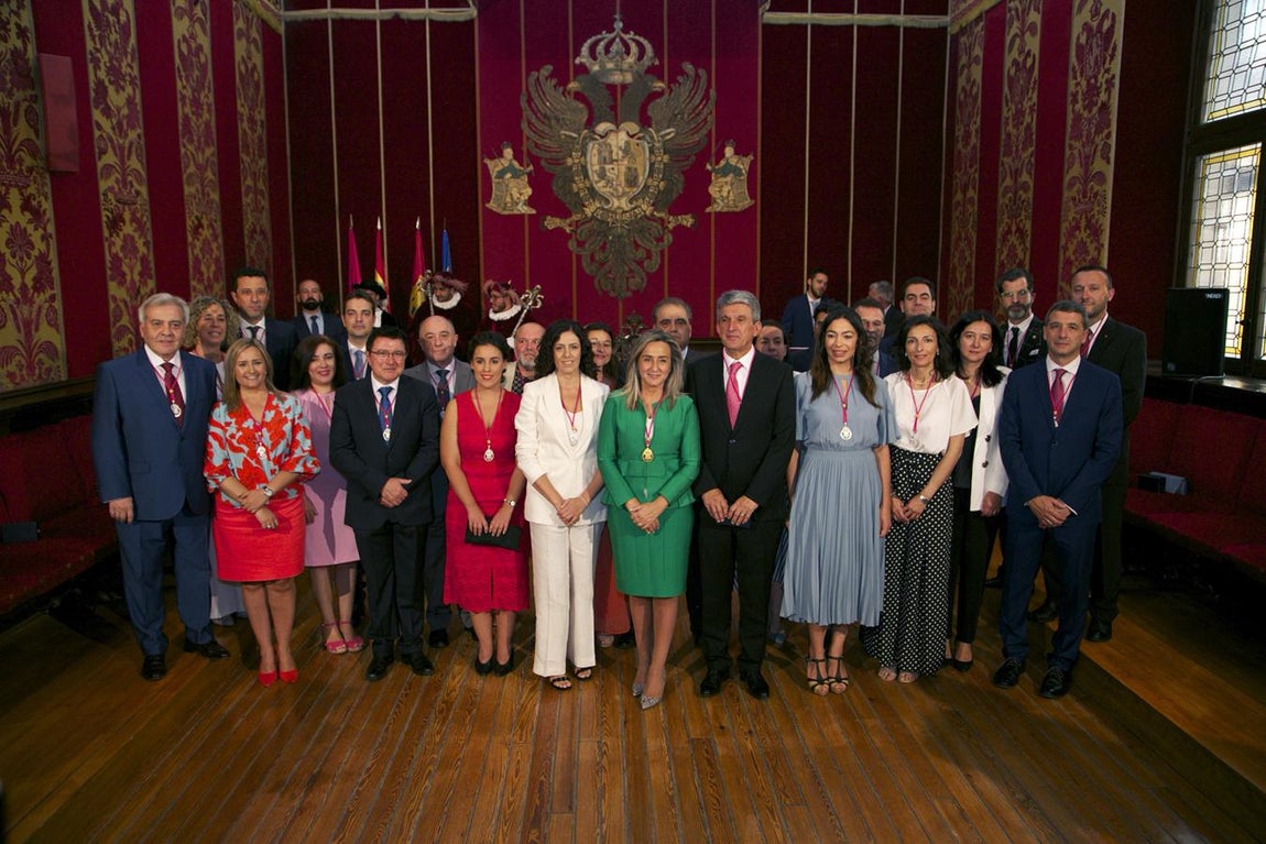 La Corporación municipal, al completo. 