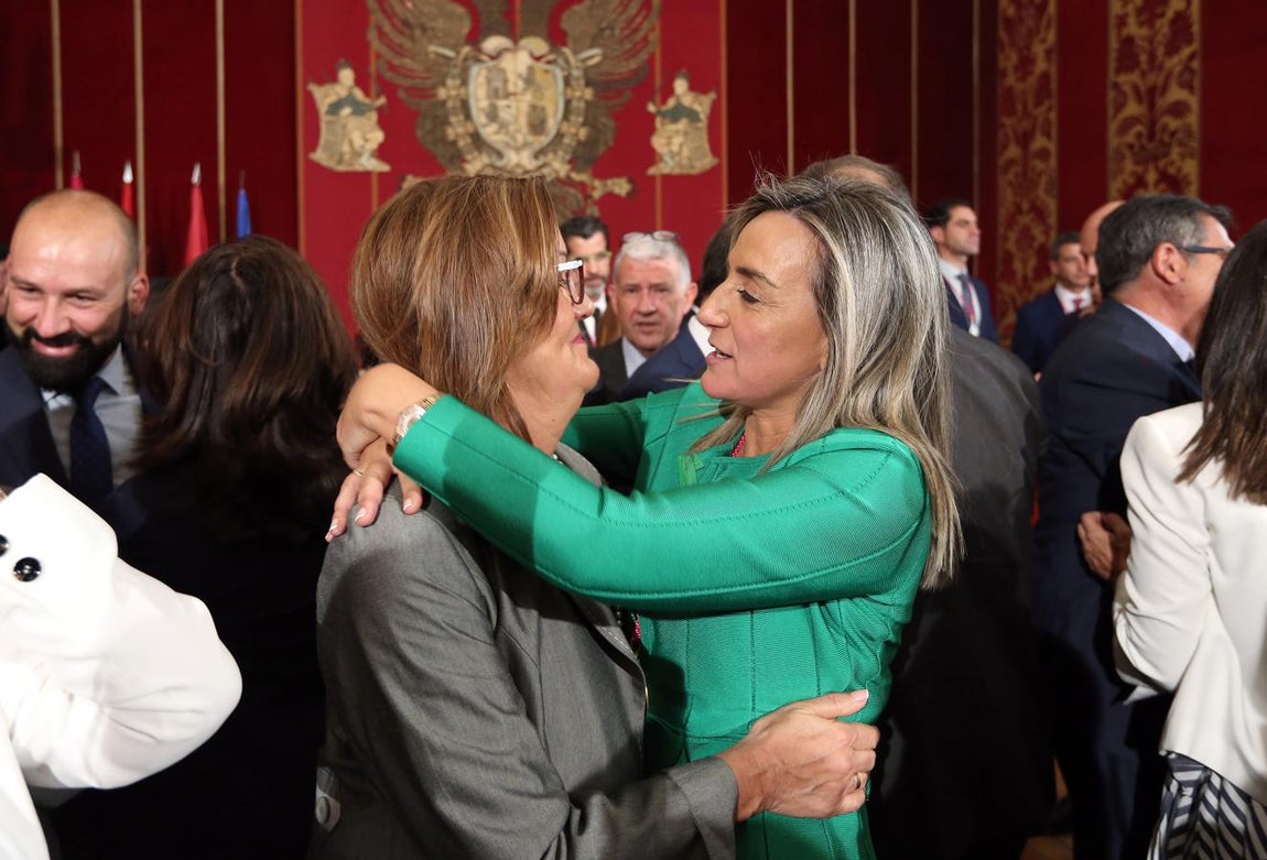 La toma de posesión de Milagros Tolón, en imágenes