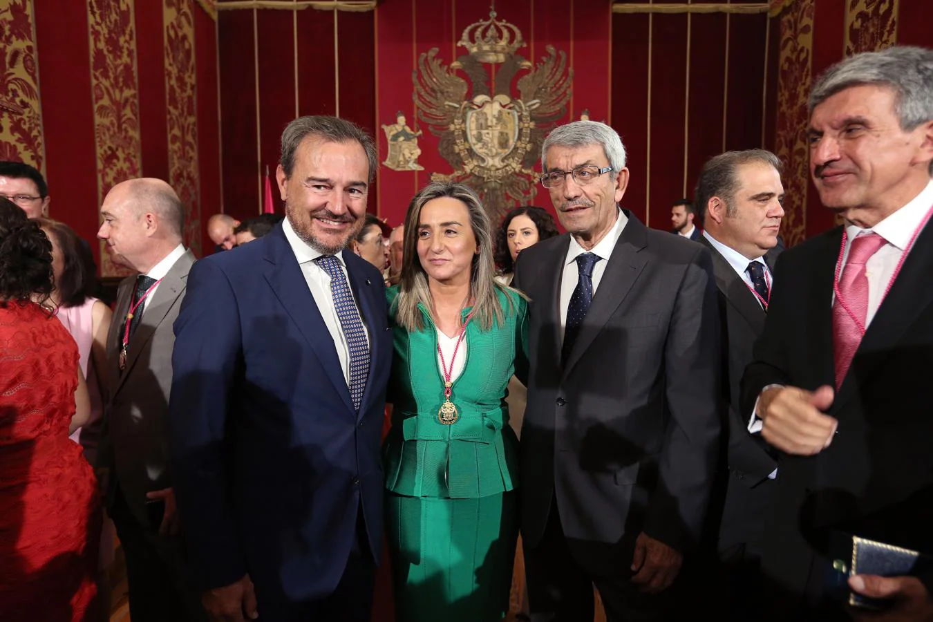 Agustín Conde, Milagros Tolón y Joaquín Sánchez Garrido, los tres alcaldes. 