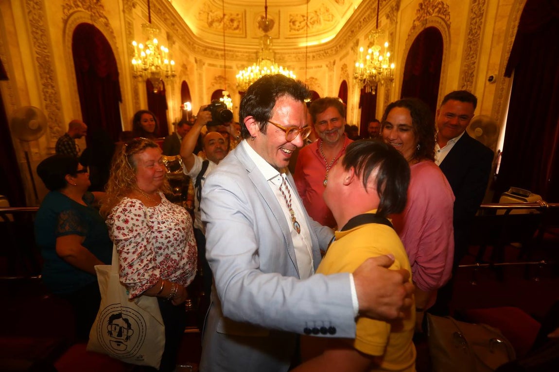 Fotos: Kichi, reelegido alcalde de Cádiz para los próximos cuatro años