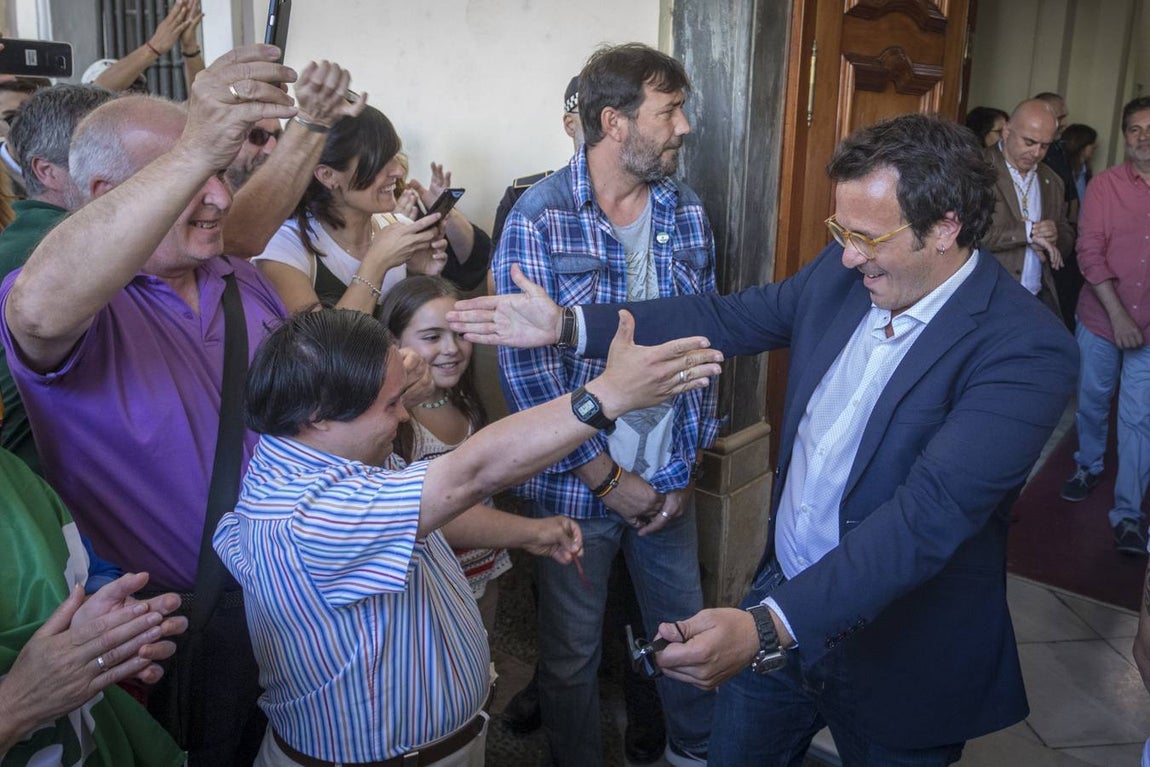 Fotos: Kichi, reelegido alcalde de Cádiz para los próximos cuatro años