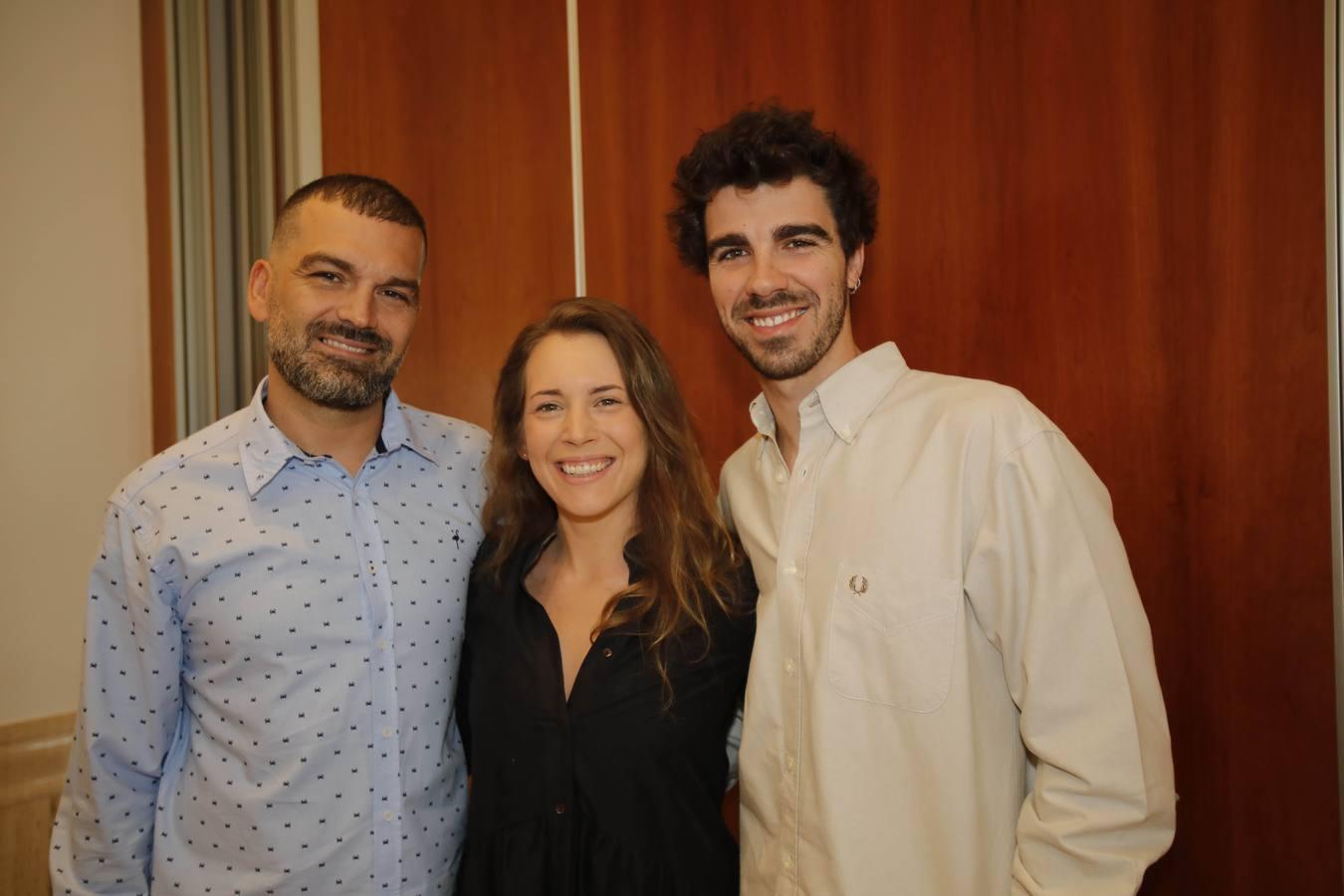 Juan Gómez, Camila Ferraro y Robert Tetas