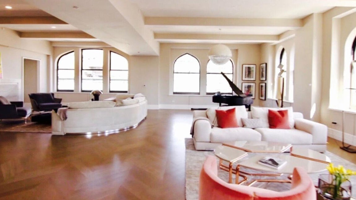 Zonas de ocio. El complejo tiene, entre otras comodidades, unas envidiables zonas de ocio entre las que se incluye un gimnasio, una sala de juegos y una sala de cine