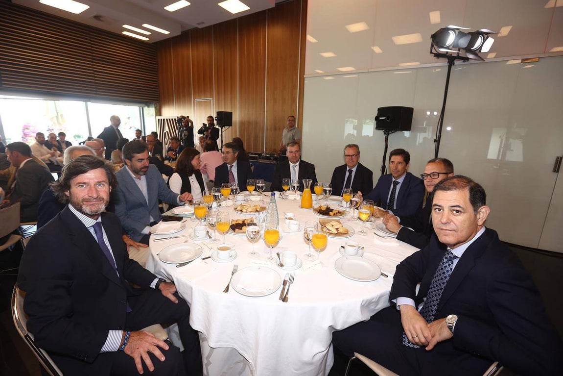 Ambiente en &#039;La Mirada económica&#039; de La Voz de Cádiz y ABC