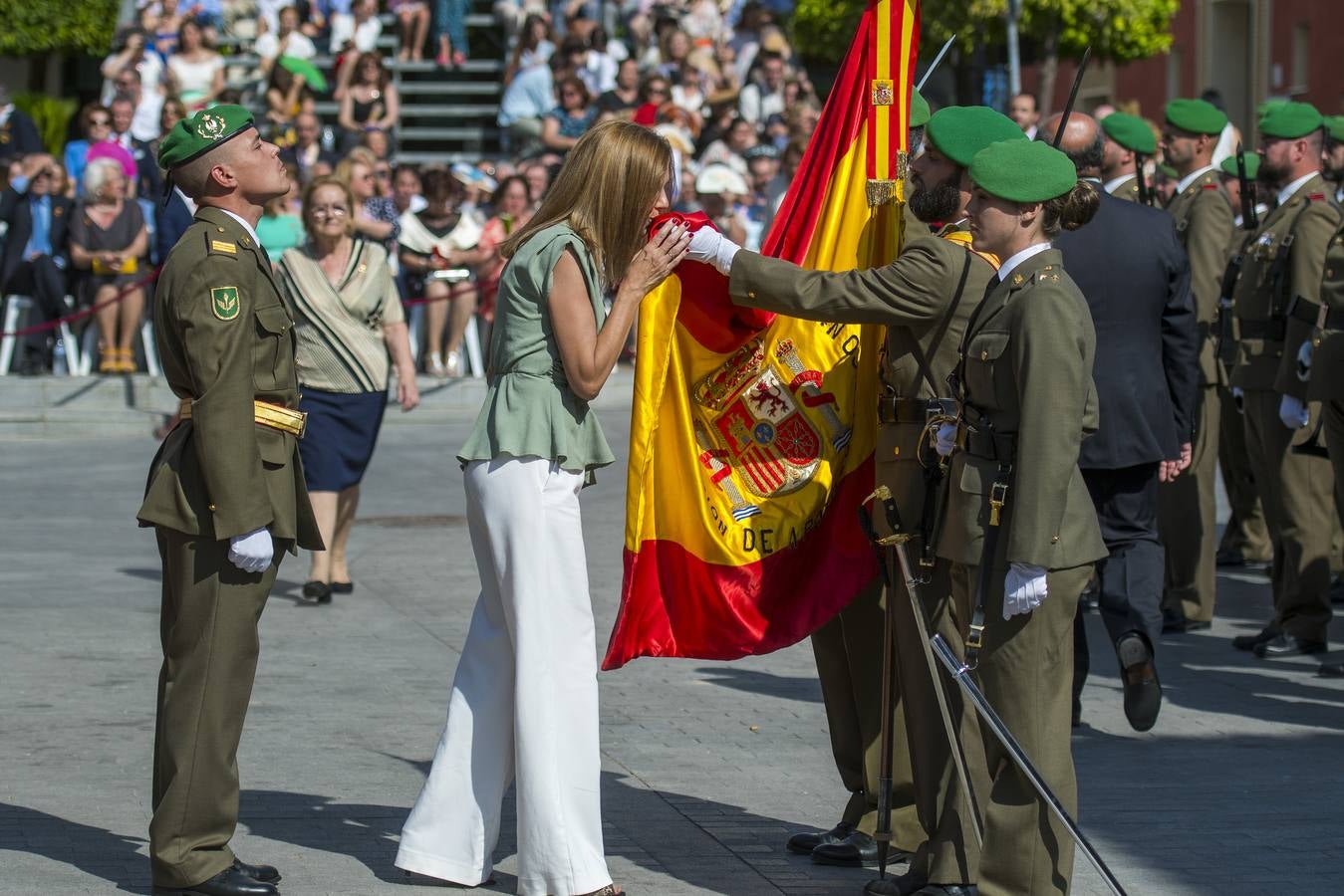 Jura de bandera civil en Gines