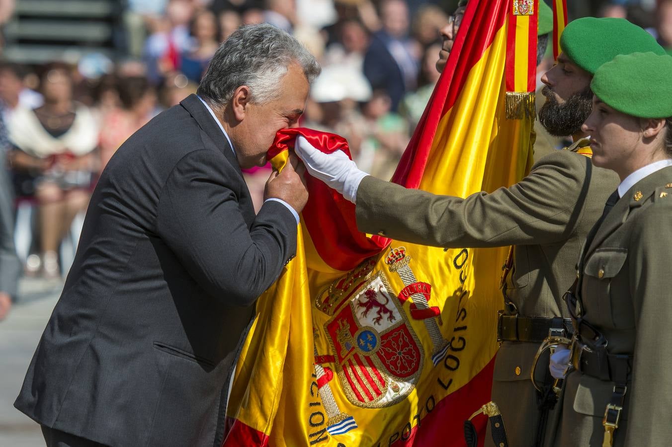 Jura de bandera civil en Gines